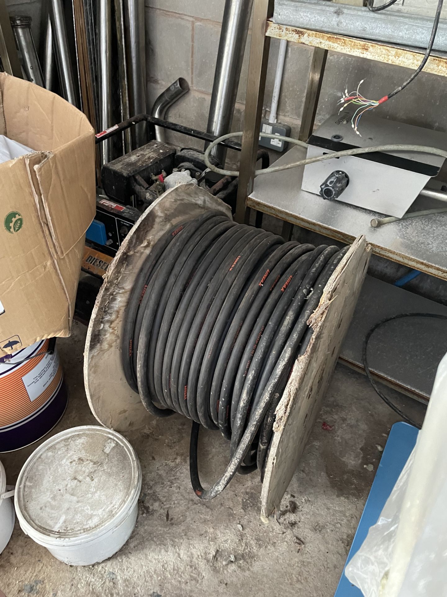 Reel of Heavy Duty Electric Cable (please note - t - Image 2 of 2