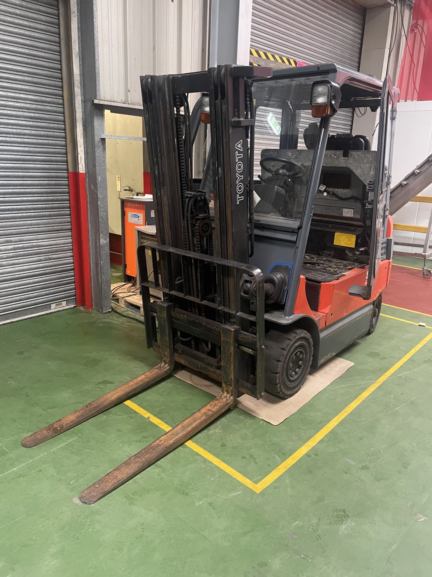 Toyota 7FBMF20 2000kg Cap Electric Fork Lift Truck - Image 3 of 20