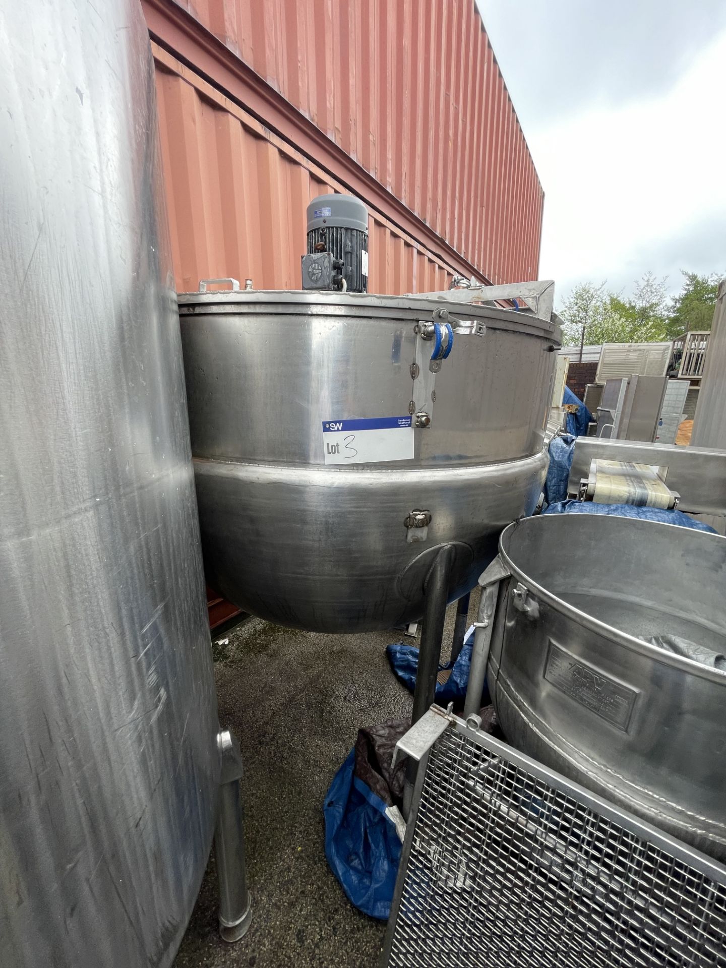 1000L JACKETED STAINLESS STEEL MIXING VESSEL, with - Image 2 of 6