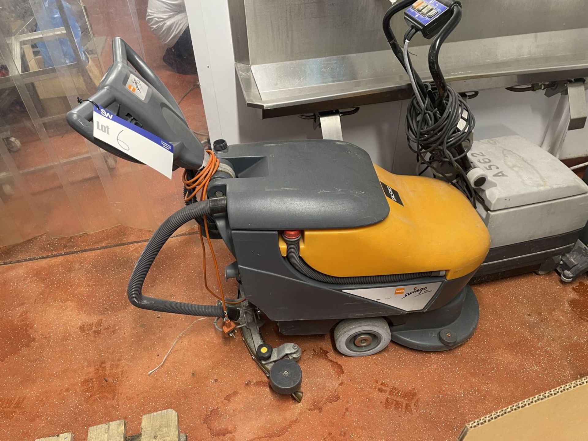 TASKI Swingo 450B Floor Scrubber, 240V (please not