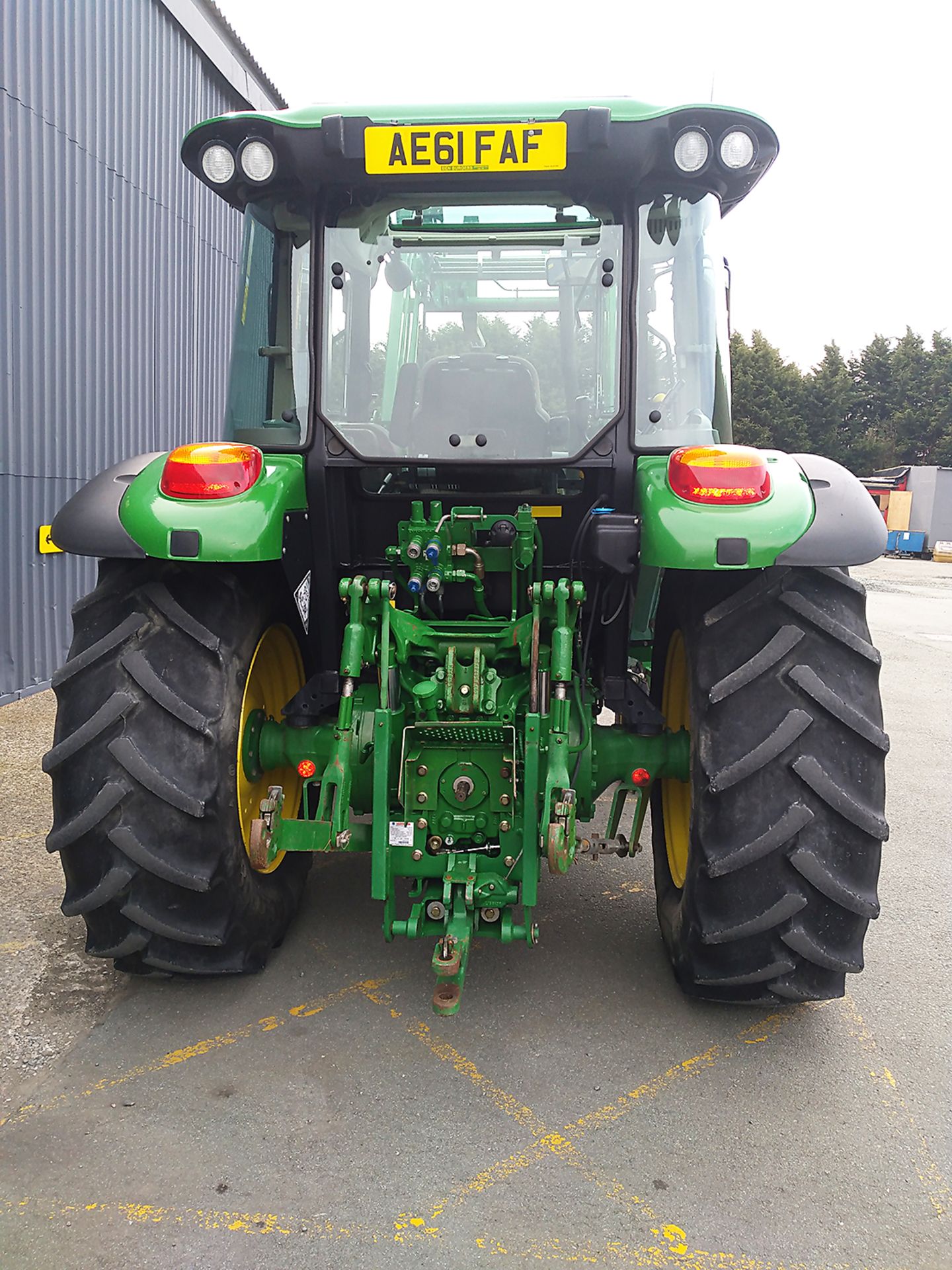 John Deere 5080 M AGRICULTURAL TRACTOR, registration no. AE61 FAF, identification no. - Image 3 of 11