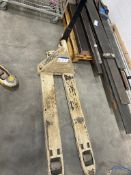 Hand Hydraulic Pallet Truck, loading free of charge - yes, lot located at Ludom Storage, Barleyfield