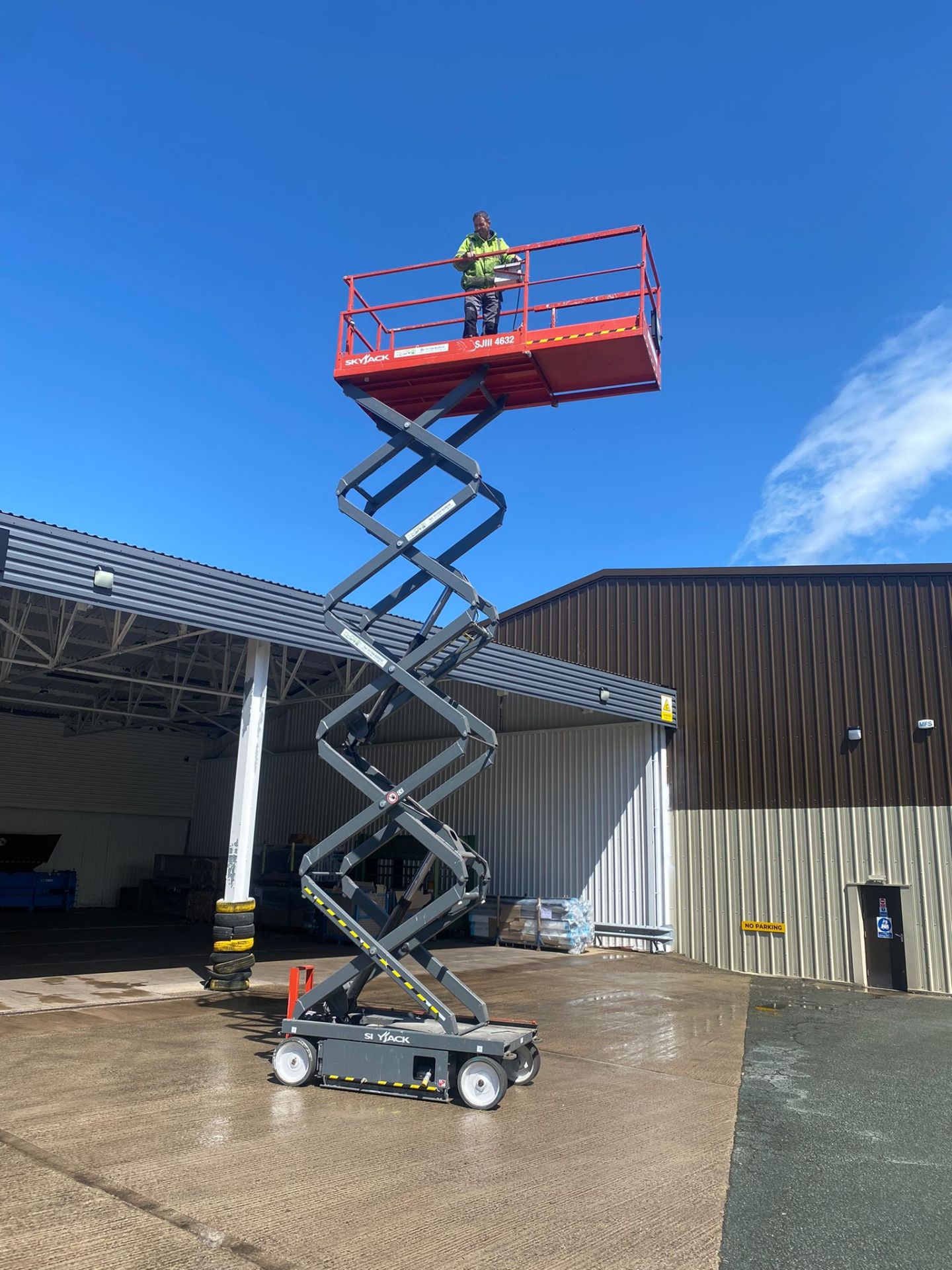 Skyjack SJIII 4632 MOBILE ELECTRIC SCISSOR LIFT ELEVATING WORK ACCESS PLATFORM MEWP CHERRY PICKER, - Image 5 of 5