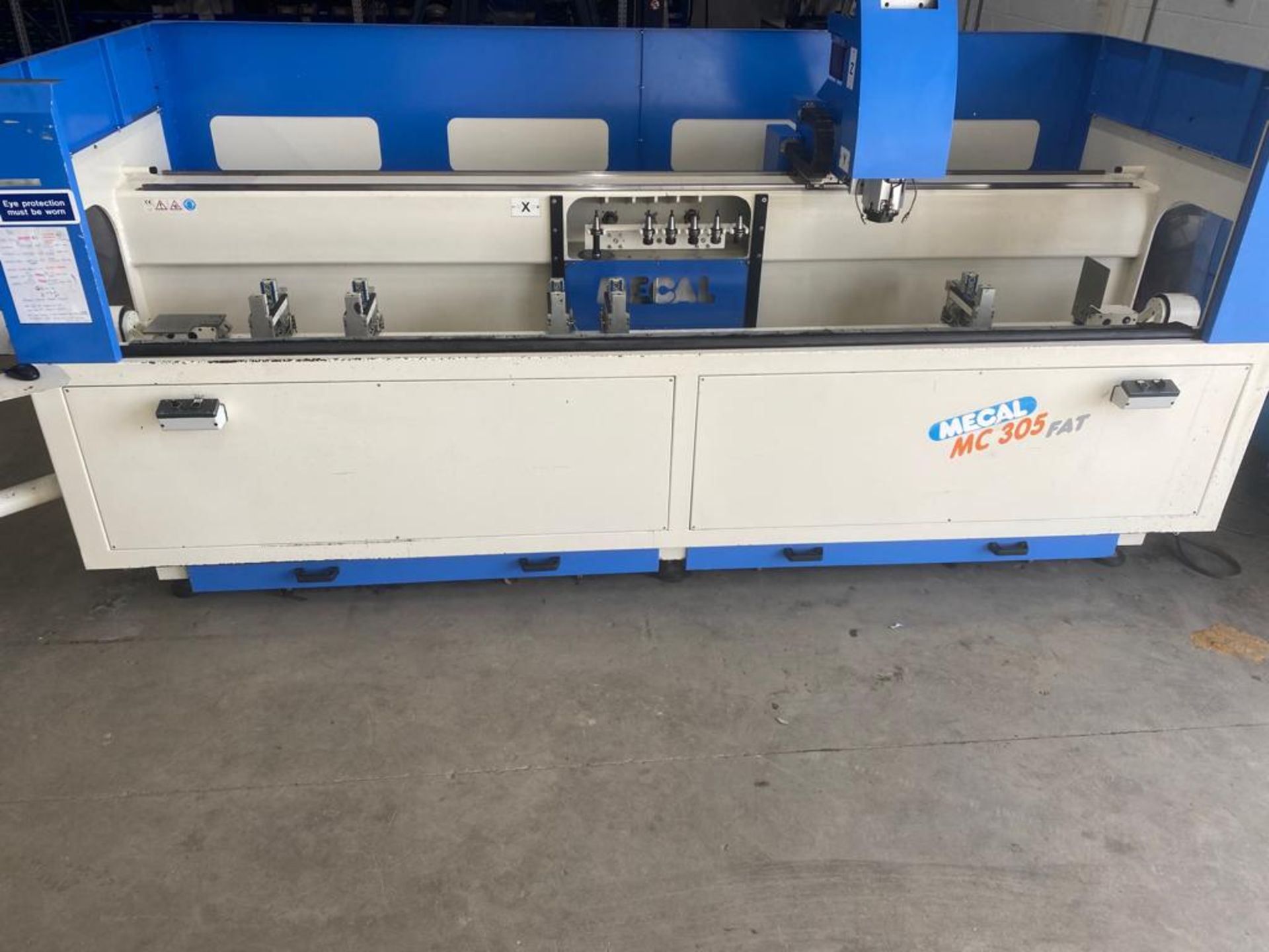 Mecal MC 305 Fat FOUR AXIS CNC ALUMINIUM PROFILE MACHINE CENTRE, serial no. 9906133, year of - Image 3 of 15