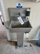 Stainless Steel Knee Operated Wall Mounted Sink Unit (Water and Waste Pipes Needs Disconnecting