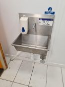 Stainless Steel Knee Operated Wall Mounted Sink (Water and Waste Pipes Needs Disconnecting and