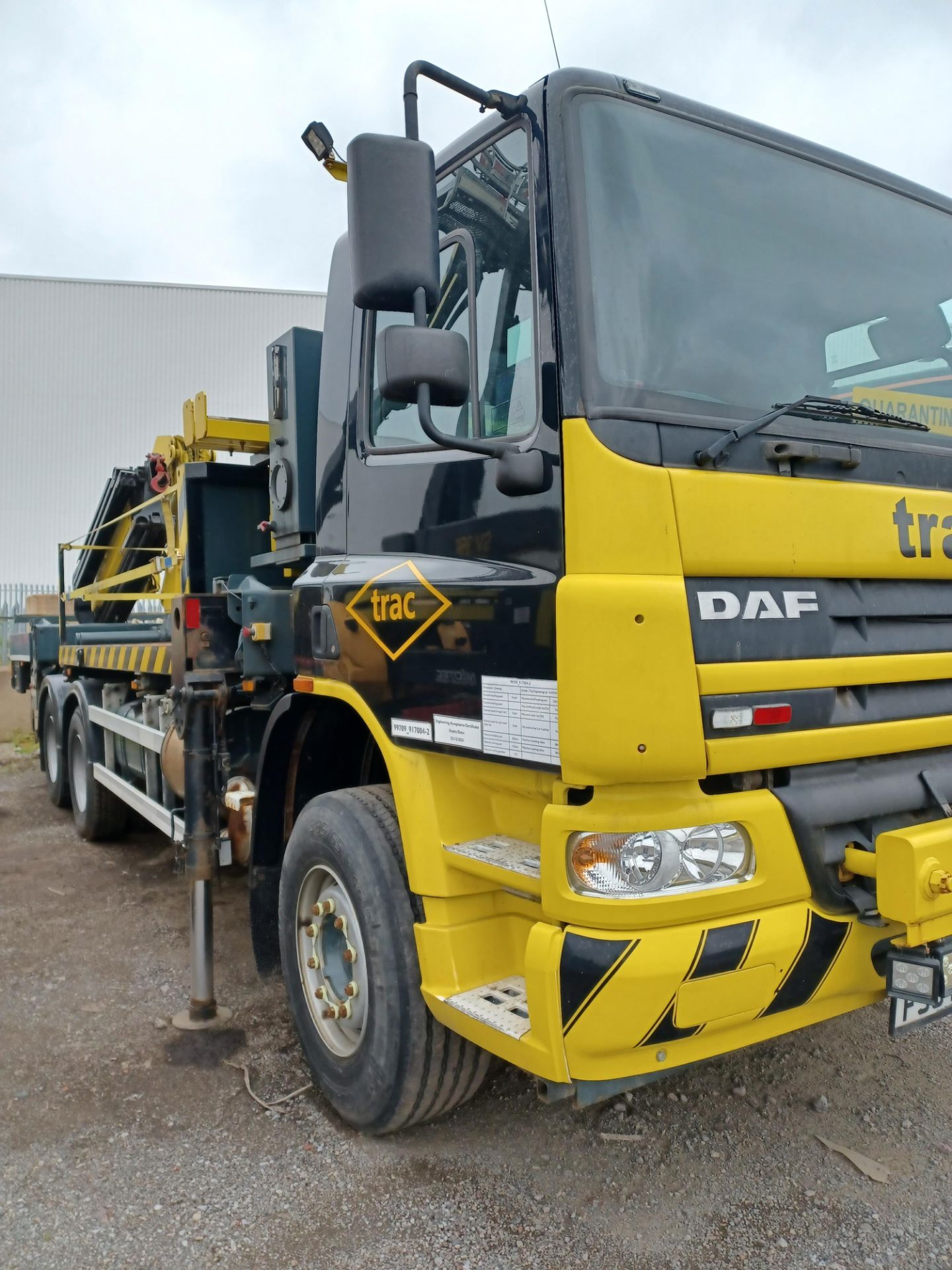 DAF CF75.310 ROAD RAIL 6x4 FLAT TRUCK FITTED CRANE - Image 20 of 26