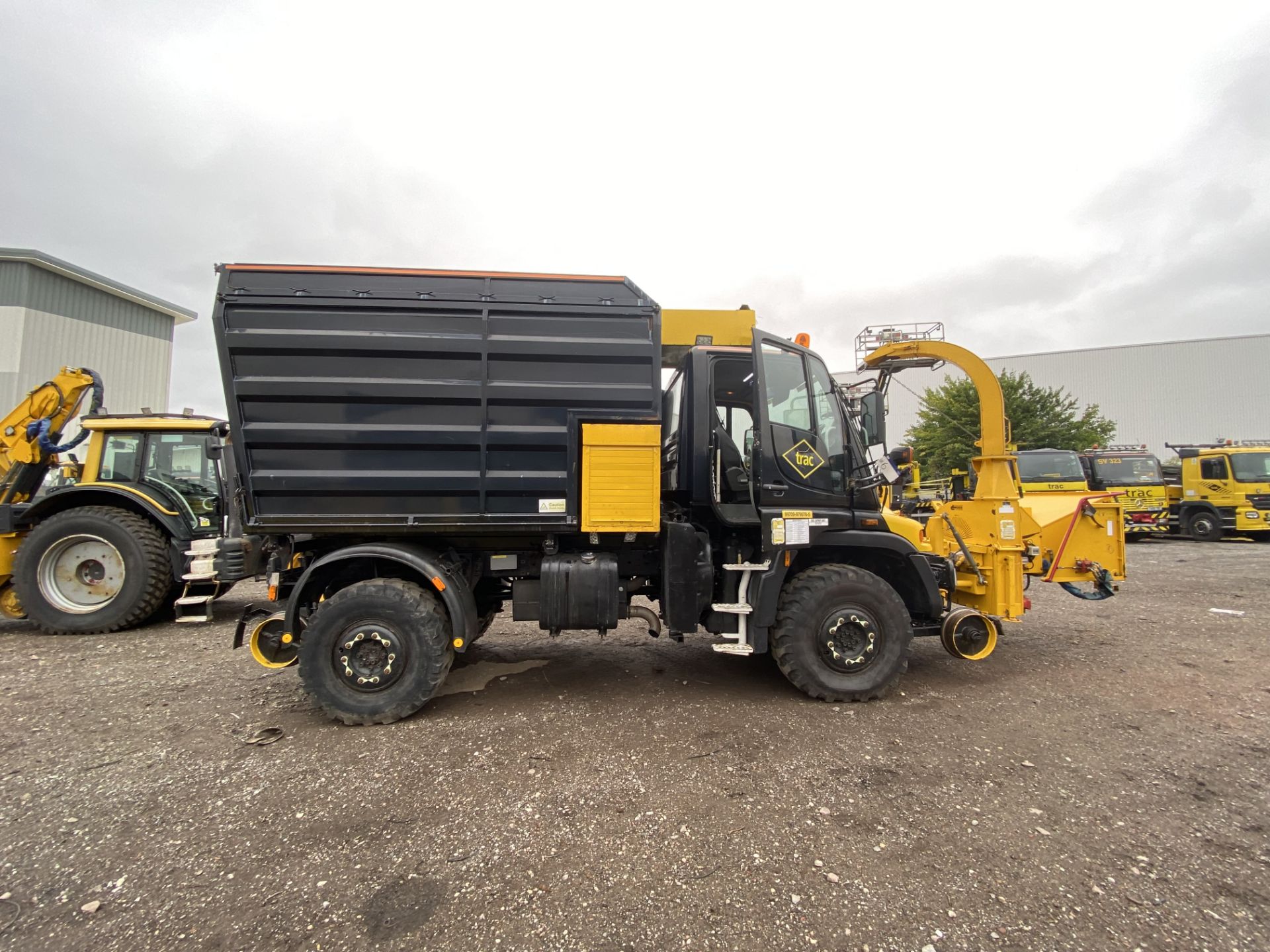 Mercedes UNIMOG U400 ROAD RAIL RHD 4X4 UTILITY VEH - Image 8 of 21