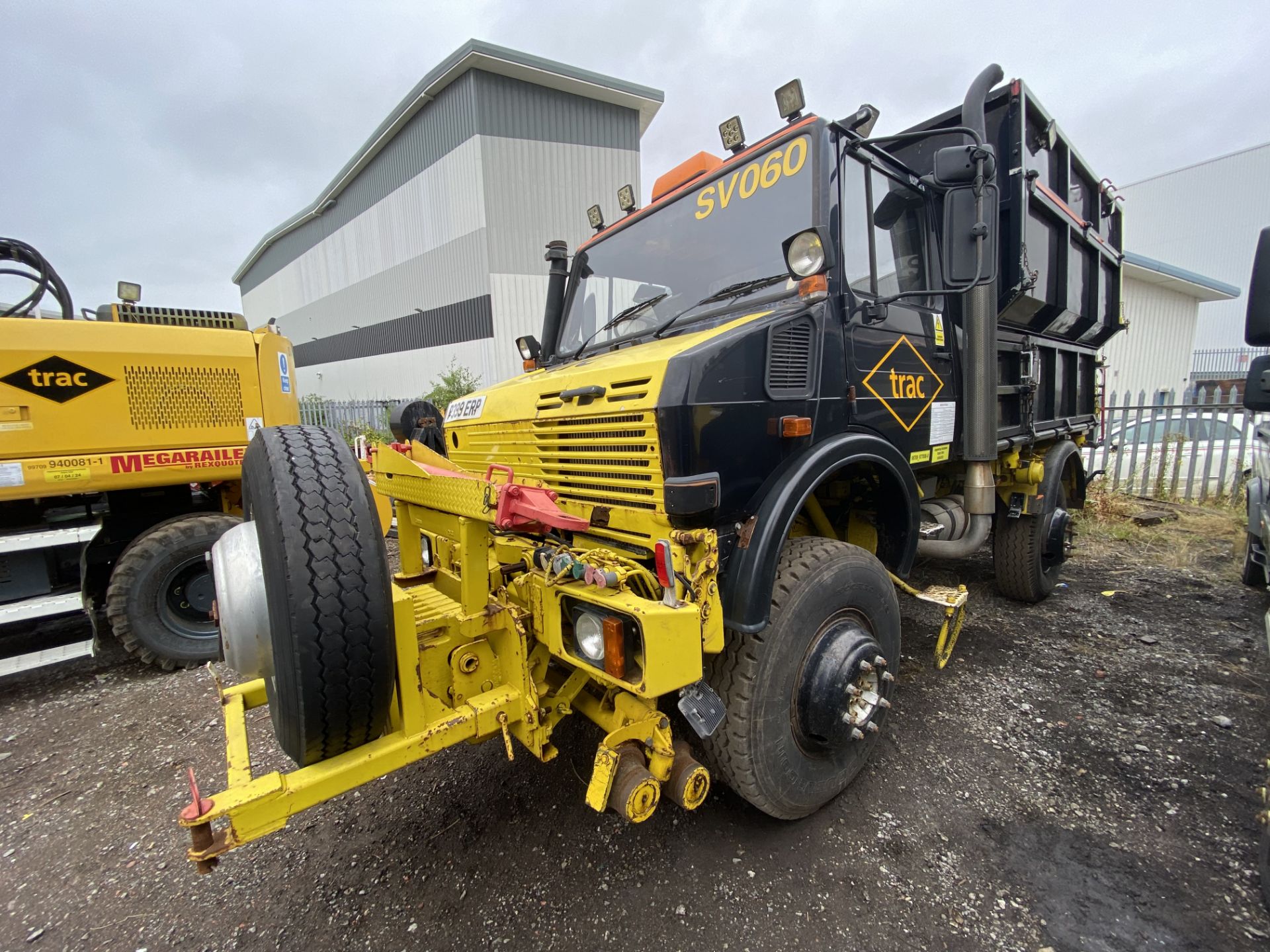 Mercedes UNIMOG ROAD RAIL RHD 4X4 UTILITY VEHICLE/ - Image 5 of 18