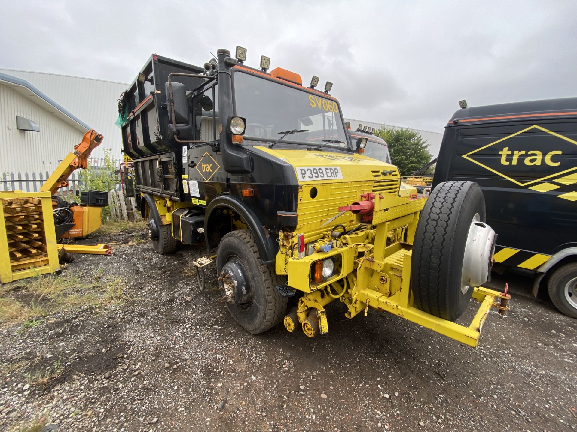 Mercedes UNIMOG ROAD RAIL RHD 4X4 UTILITY VEHICLE/