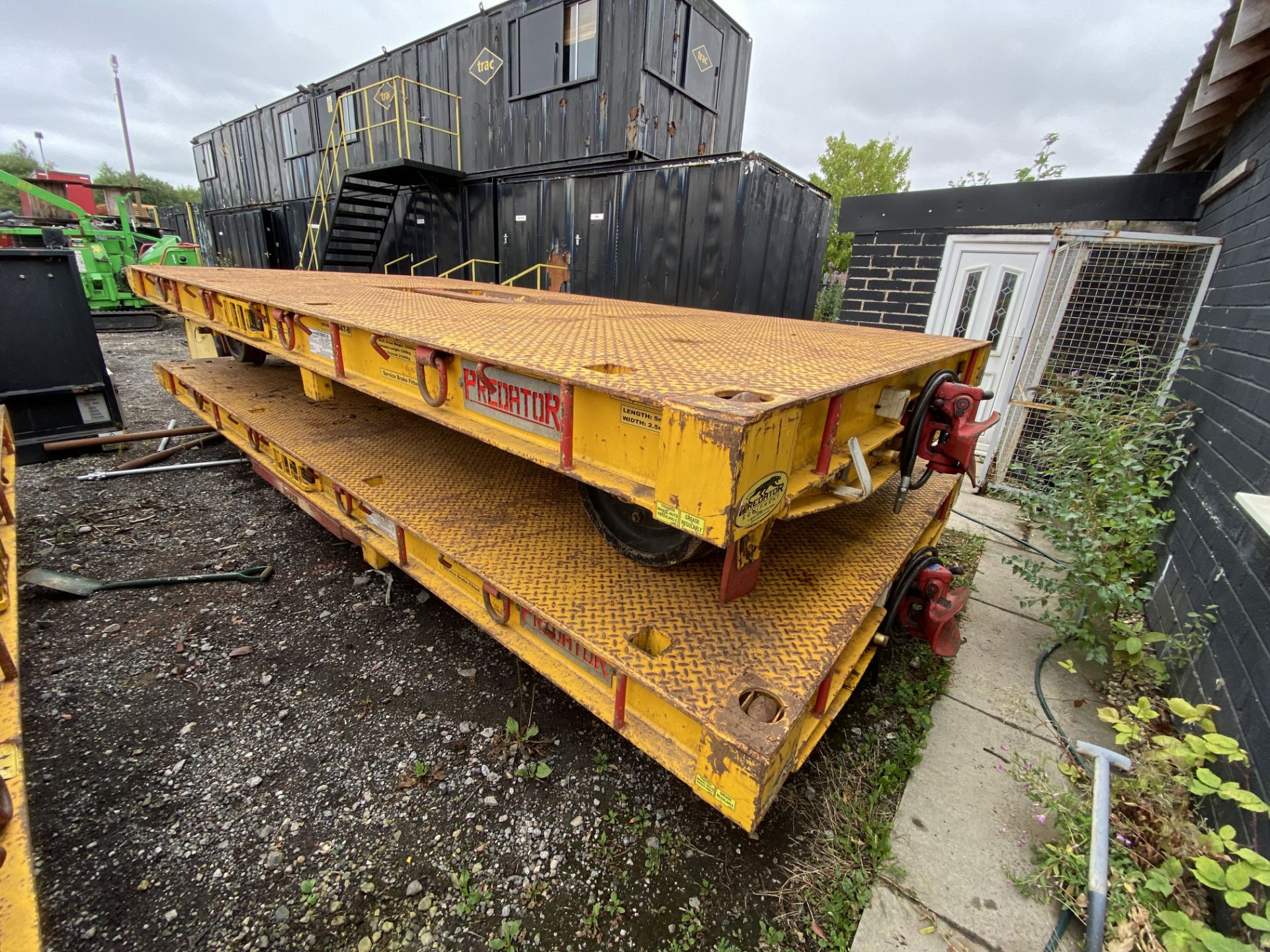 Predator Rail Trailer (SV250), EAC expiry 29/01/2023, approx. 5m long, 25,000kg MGW, with ballast - Image 6 of 15