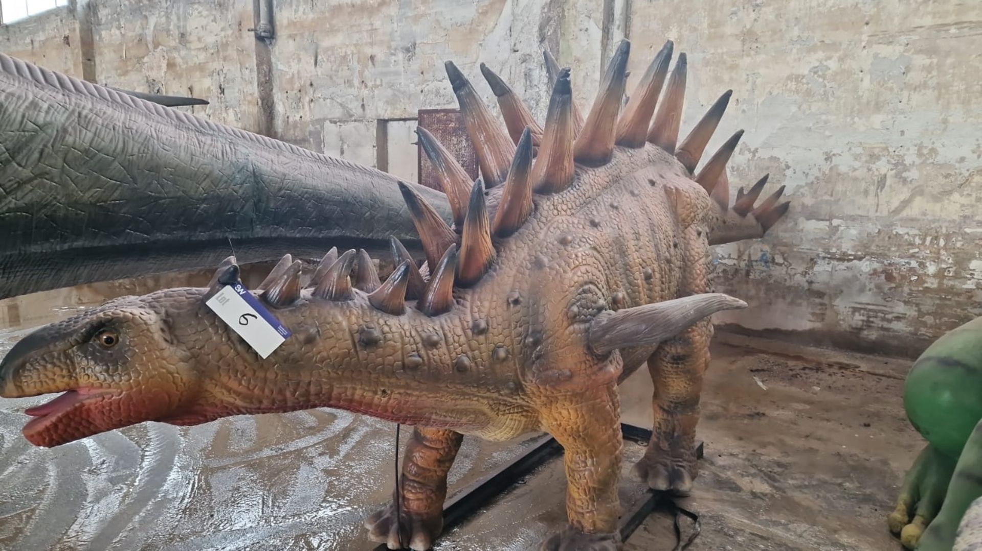 Animatronic Huayangosaurus 16m long, 8+ m high, constructed from quality steel structure, high-