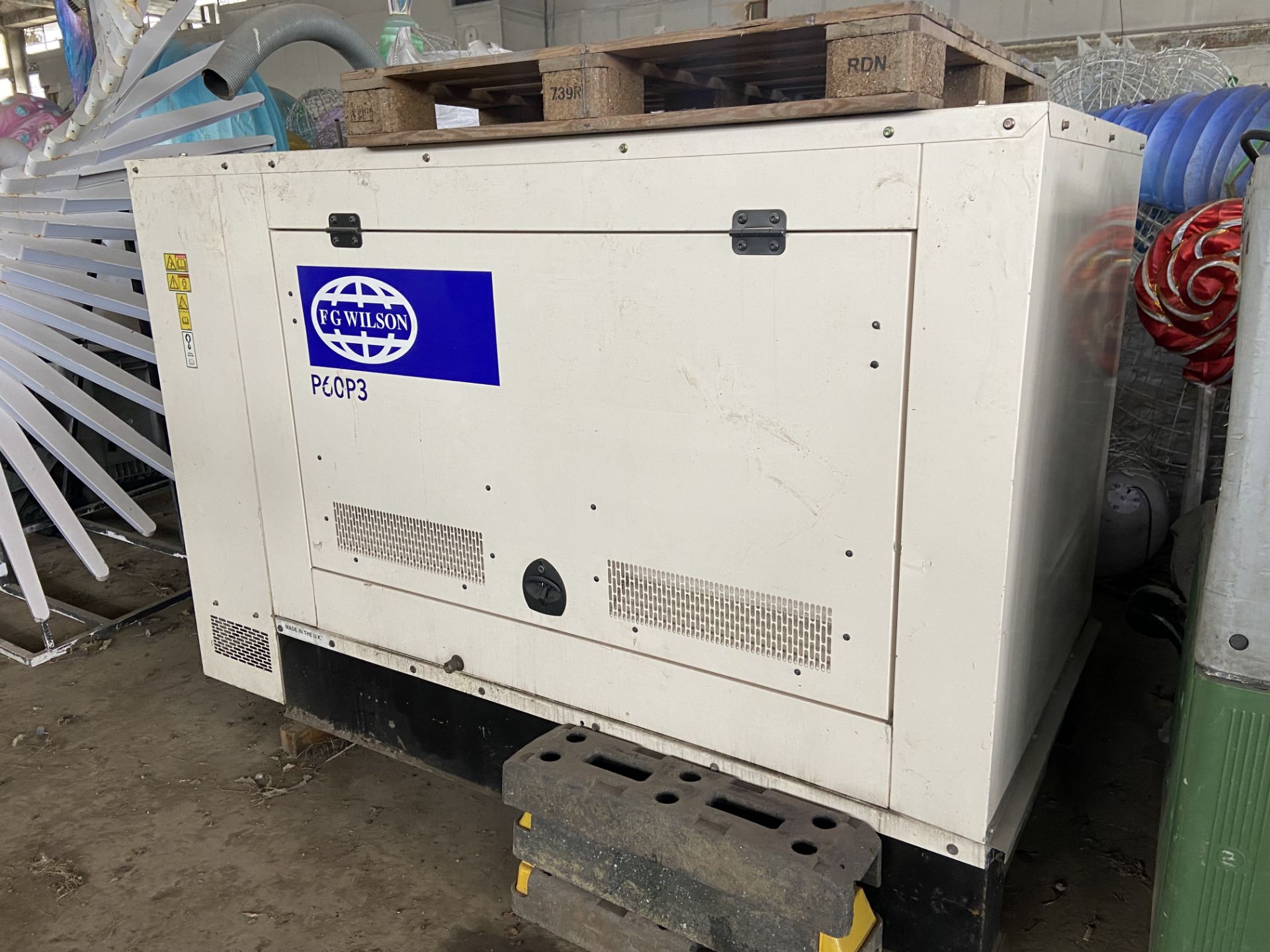 FG Wilson P60P3 60kVA Packaged Generator Set, 415/240v, servicing/ test hours only, with Perkins - Image 3 of 7