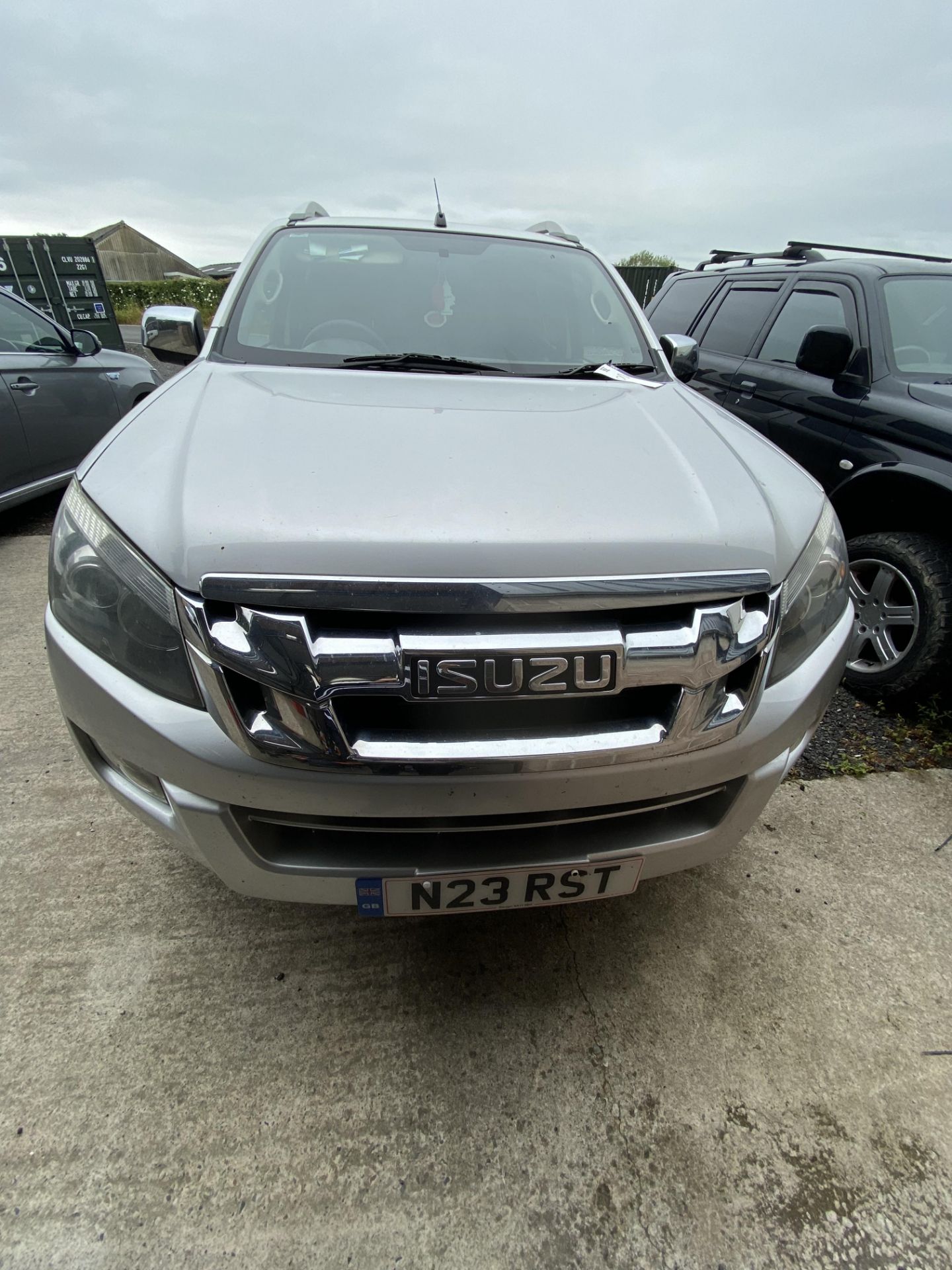 Isuzu UTAH CREW CAB PICK UP, registration no. N23 RST, indicated mileage 137,097 (at time of - Image 6 of 13