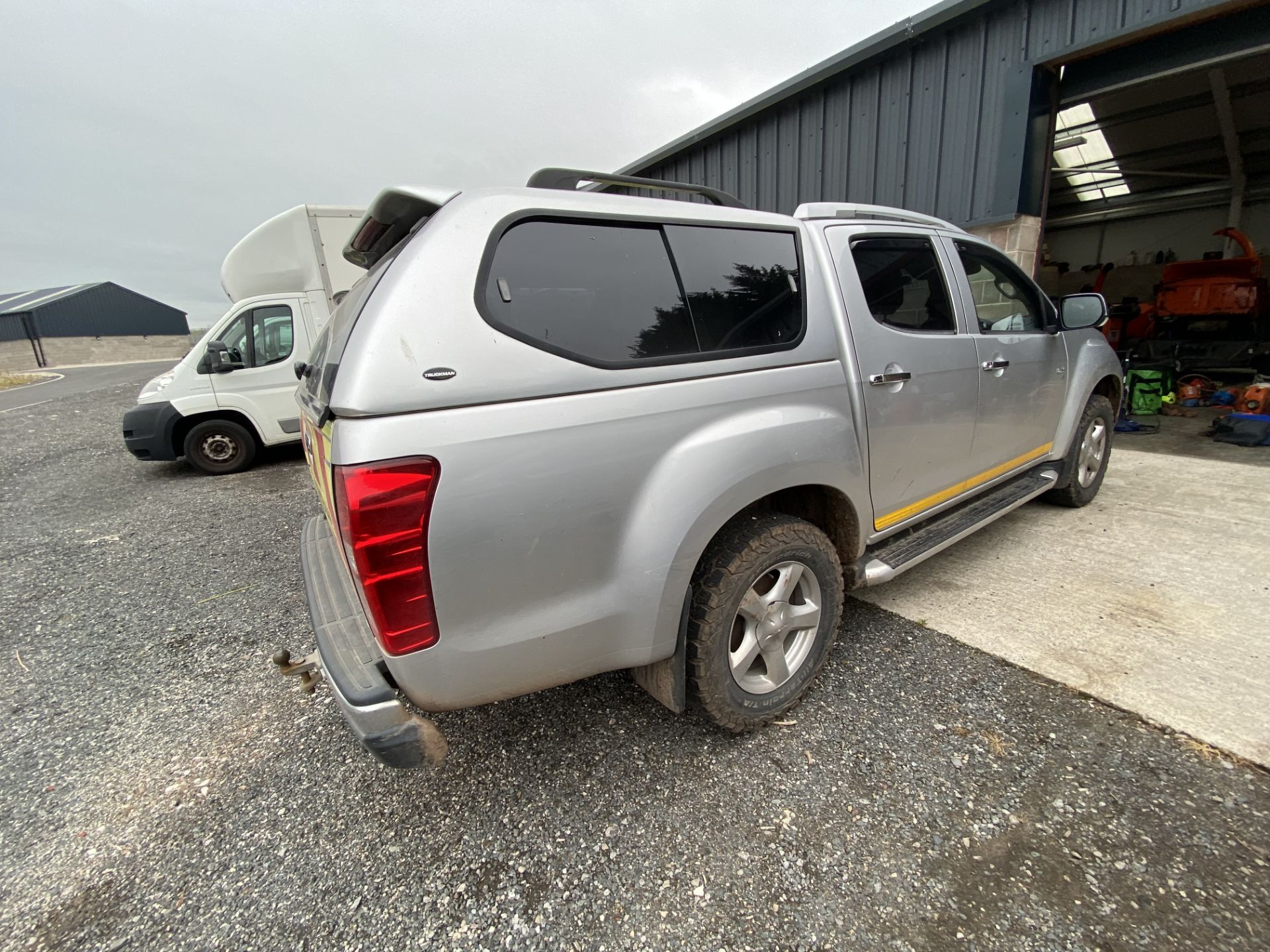 Isuzu UTAH CREW CAB PICK UP, registration no. N23 RST, indicated mileage 137,097 (at time of - Image 2 of 13