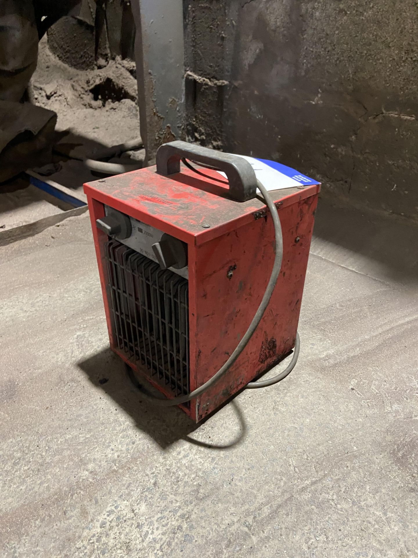 Moretti Electric Fan Heater, 2000W (loading free of charge)Please read the following important - Image 2 of 2