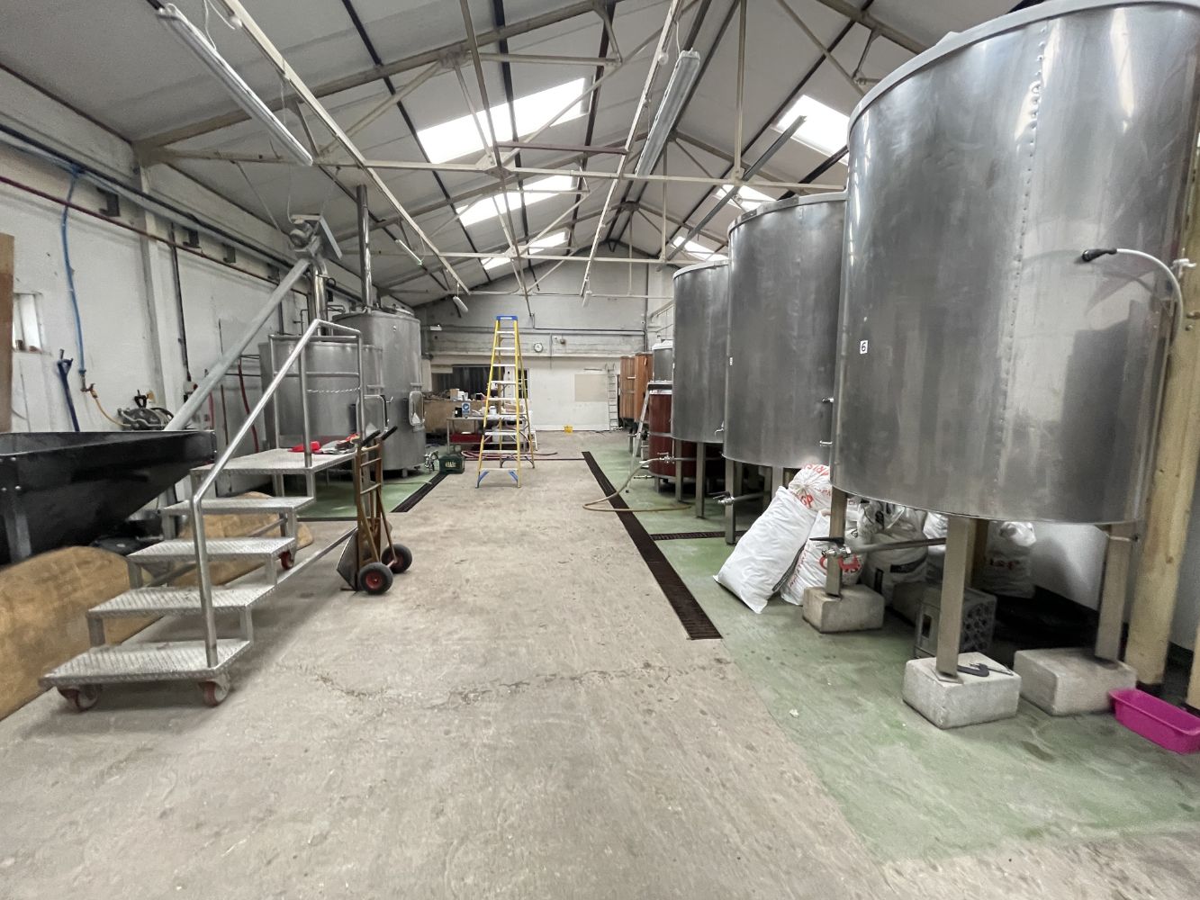 Microbrewery Plant & Equipment including stainless steel vessels