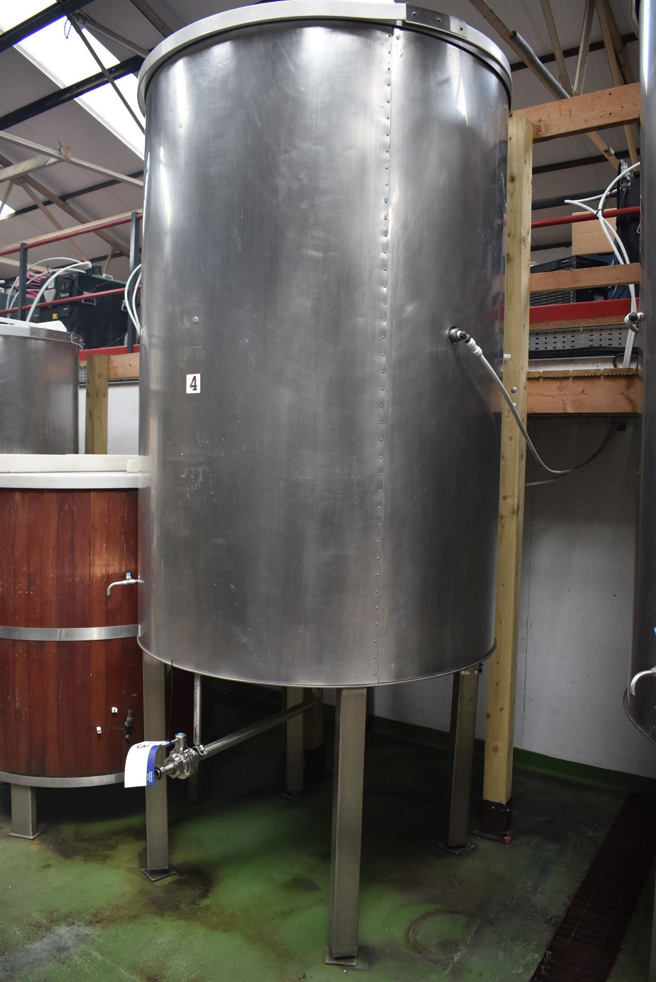 Insulated Stainless Steel Fermenting Tank, approx. 1.4m dia. x 2m deep (understood to have a - Image 5 of 6