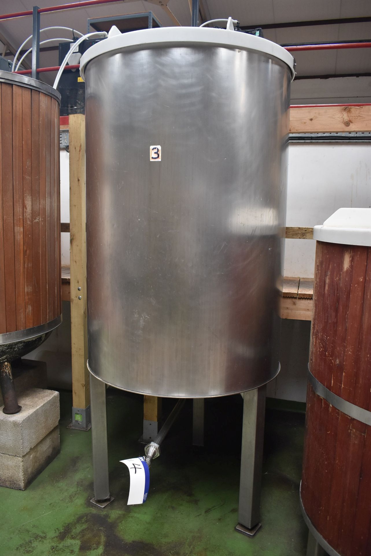 Insulated Stainless Steel Fermenting Tank, approx. 1m dia. x 1.5m deep (understood to have a