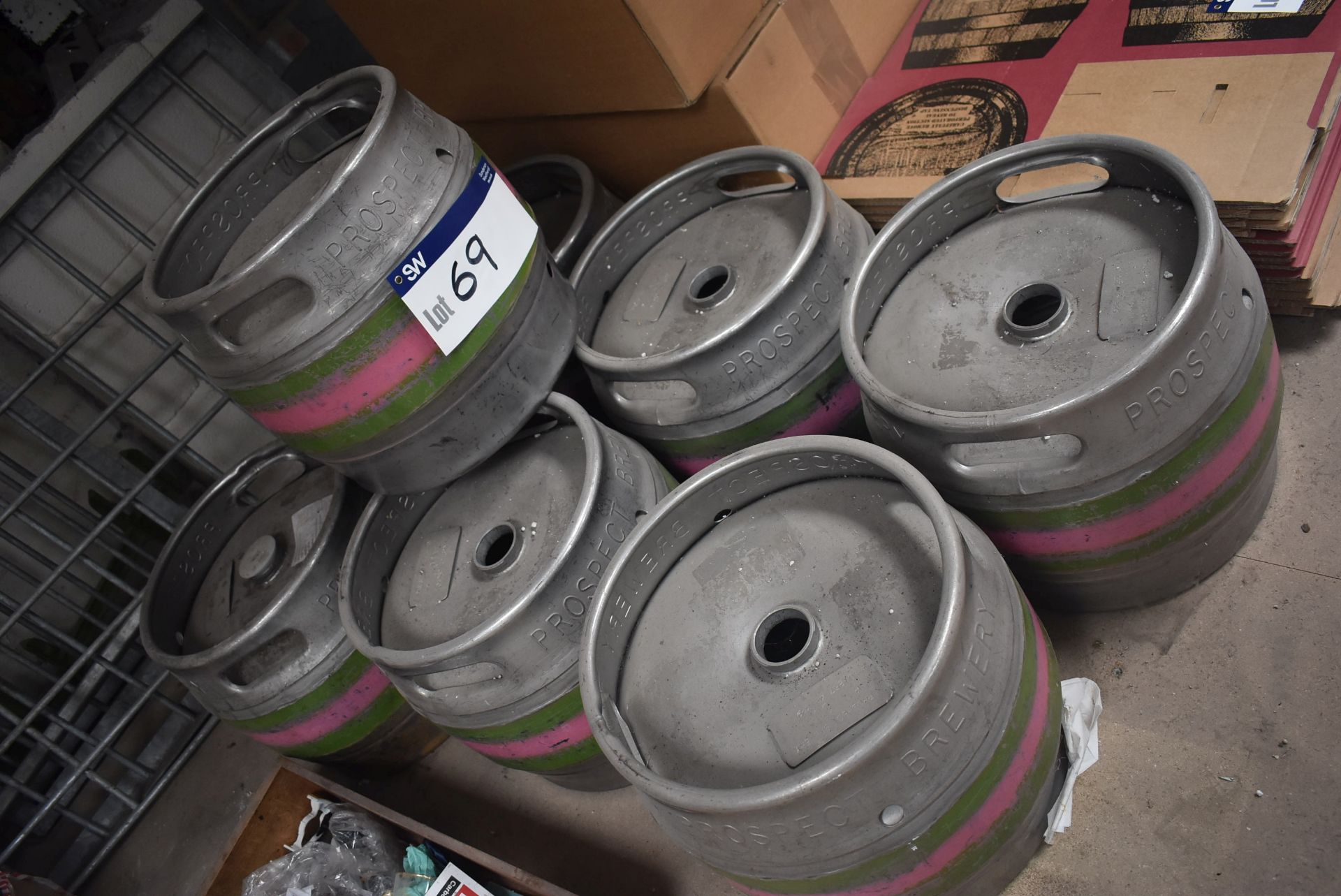 Seven “Prospect Brewery” Alloy Mini KegsPlease read the following important notes:- NOTE NO FORK