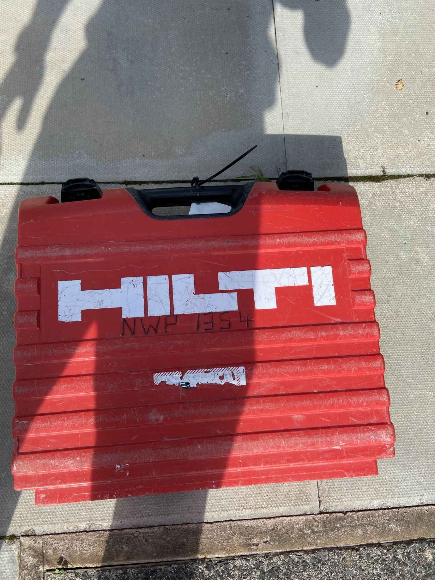 Hilti GX 3 Gas Nail Gun, with carry casePlease read the following important notes:- ***Overseas - Image 2 of 2