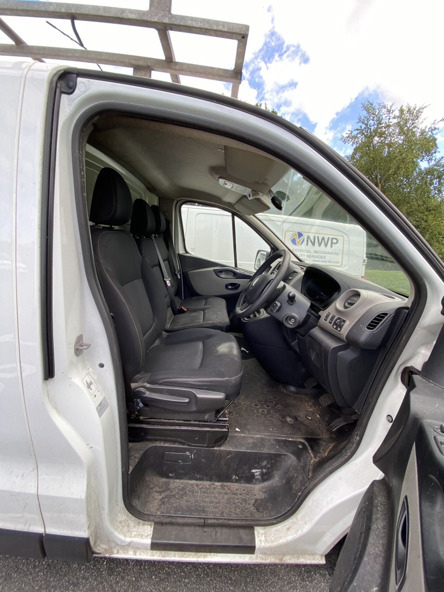 Renault Trafic SL27 Business DCi Diesel Panel Van, registration no. CX18 XHH, date first - Image 7 of 8