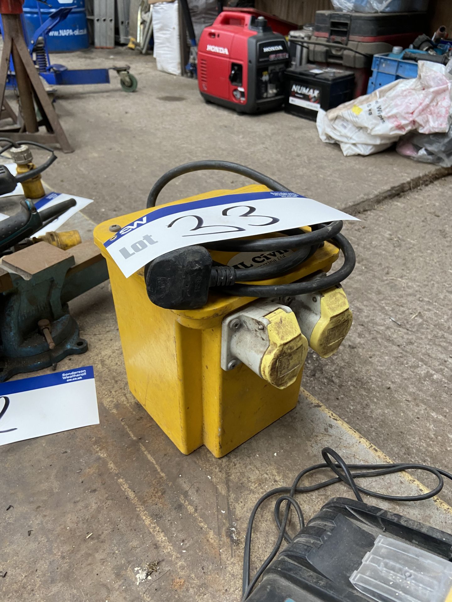 Clarke 2250/2 110V Transformer Note:- VAT will not be charged on hammer price for this lot, - Image 3 of 3