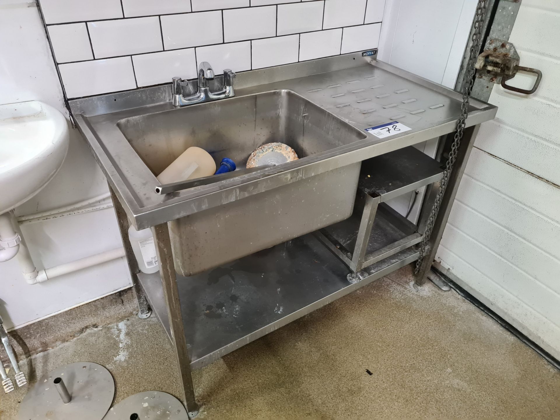 Stainless Steel Single Basin Sink Unit (Water and Waste Pipes Need Disconnecting and Capping)