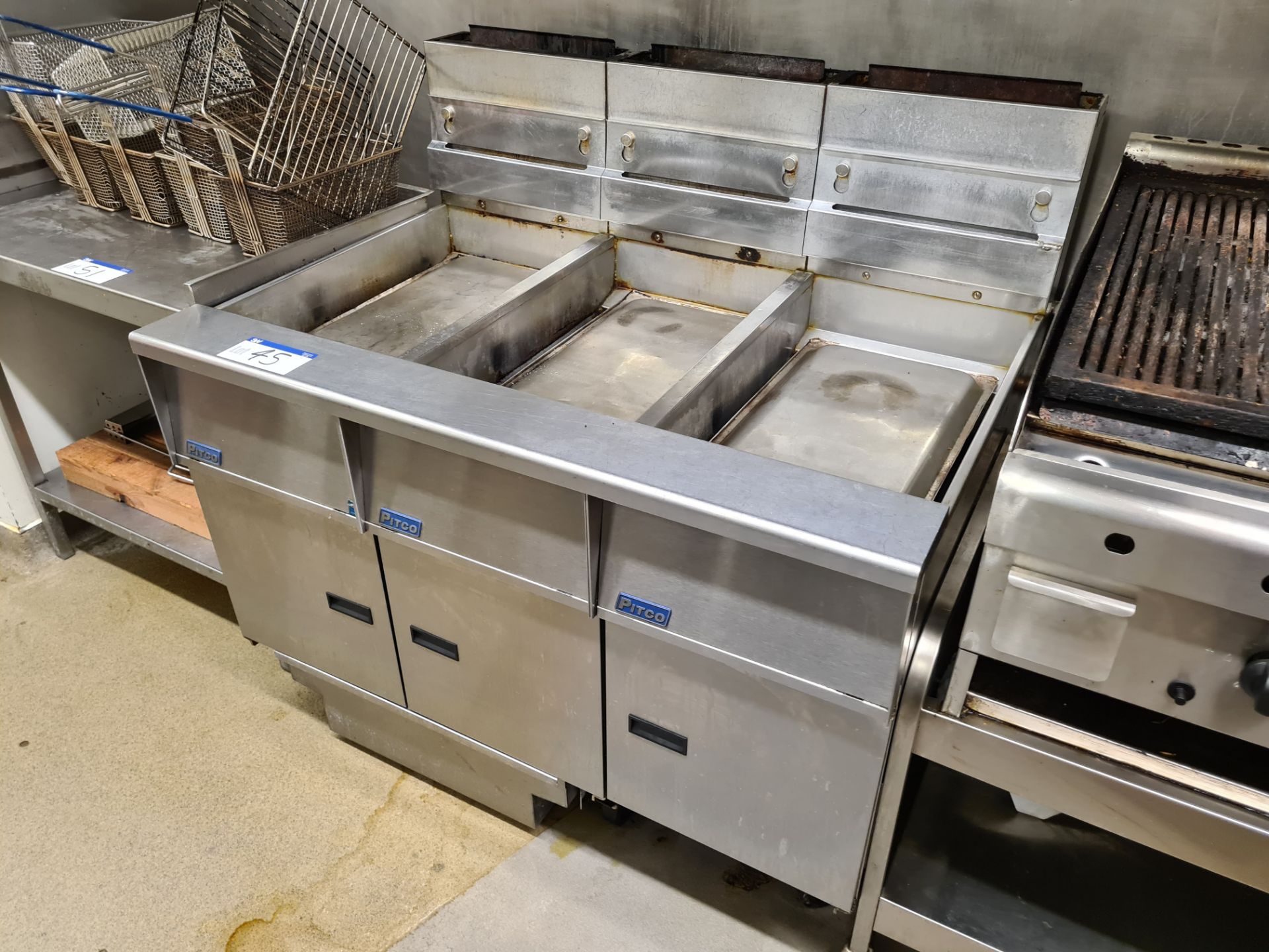 PITCO Stainless Steel Triple Mobile Deep Fat Fryer c/w Six Frying Baskets, Approx. 1.2m (L) x 0. - Image 3 of 7