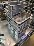 Quantity of Stainless Steel Food Preperation Dishes