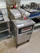 HENNY PENNY Computron 8000 Stainless Steel Pressure Cooking Fryer (240v)