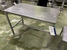 Stainless Steel Bench, approx. 1.15m x 610mm Please read the following important notes:- ***Overseas