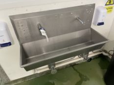 Stainless Steel Twin Knee Operated Hand Wash Sink (pipe must be capped by purchaser)Please read