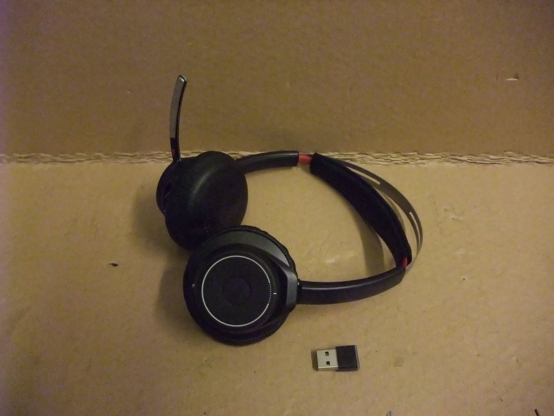 Five Plantronics Voyager Focus UCB825 Bluetooth Headsets with Dongle & StandPlease read the - Image 3 of 4