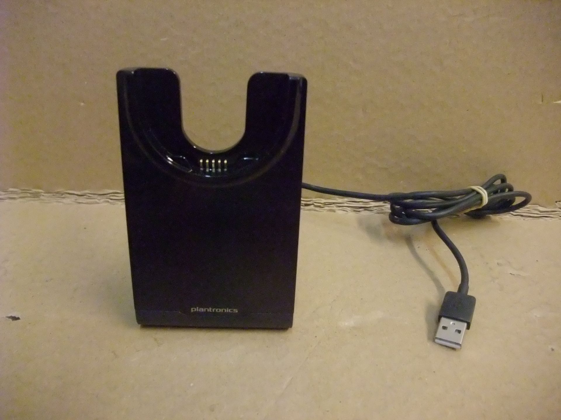 Five Plantronics Voyager Focus UCB825 Bluetooth Headsets with Dongle & StandPlease read the - Image 4 of 4