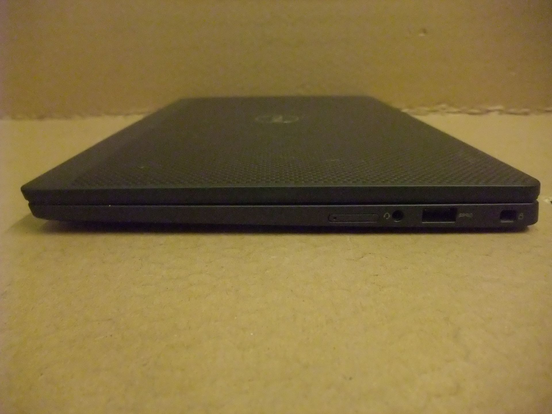 Dell Latitude 7310 Laptop - i7-10610U, 16Gb RAM, 256Gb M2 drive, Windows 10 Pro (PSU & power lead - Image 4 of 5