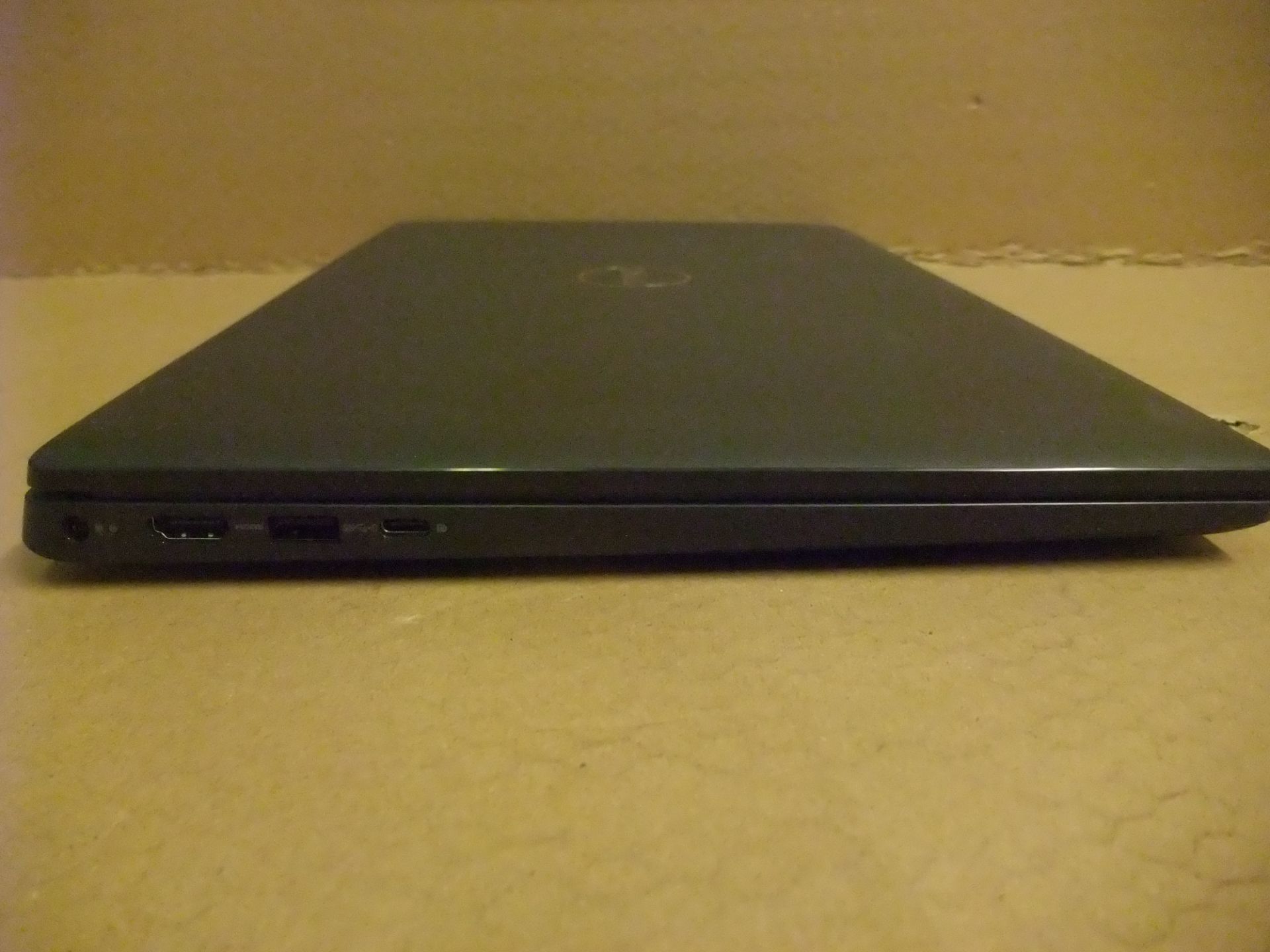 Dell Latitude 3520 Laptop - i7-1165G7, 8Gb RAM, 256Gb M2 drive, Windows 10 Pro (PSU & power lead - Image 4 of 5