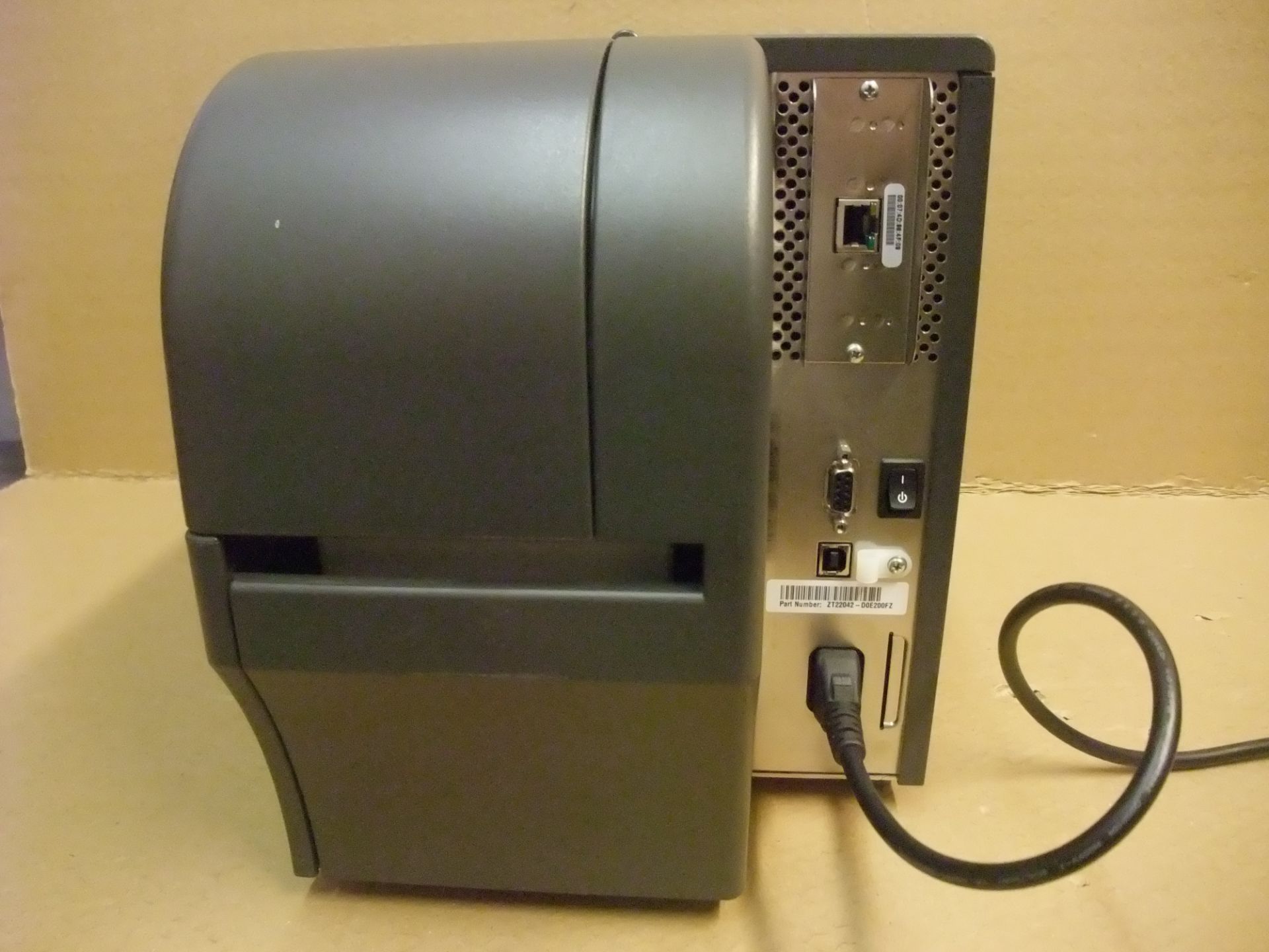Zebra ZT220 Label Printer - ethernet (RJ45), USB 2.0 and RS-232 Serial portsPlease read the - Image 2 of 5