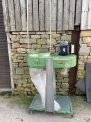 Woodwork Single Bag Dust Control Unit (vendors comments - no top filter bag, good condition), lot