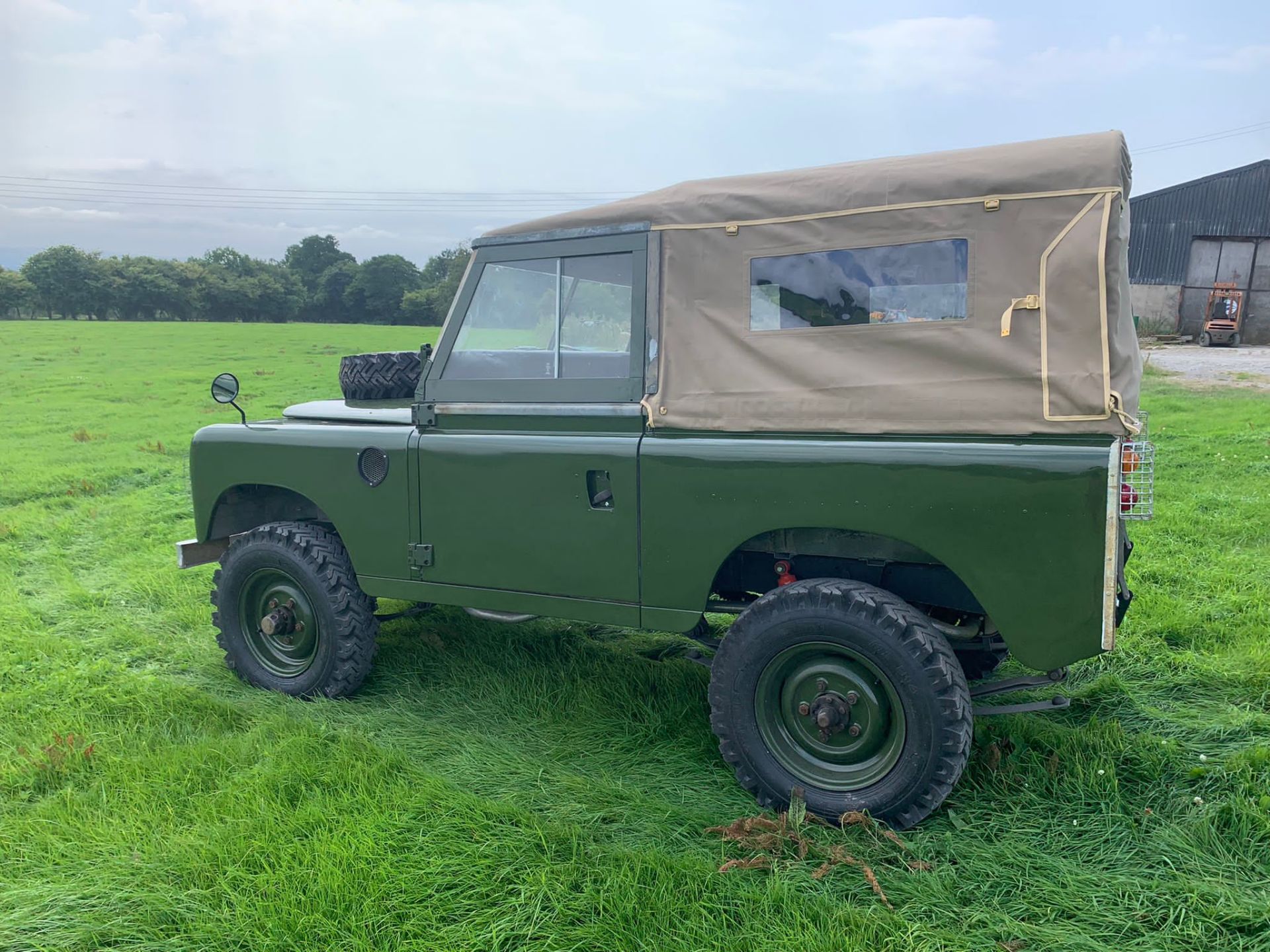 1977 Land Rover Series 3 PETROL 4X4 LIGHT UTILITY VEHICLE, registration no. YAA 983R, date first - Image 23 of 23