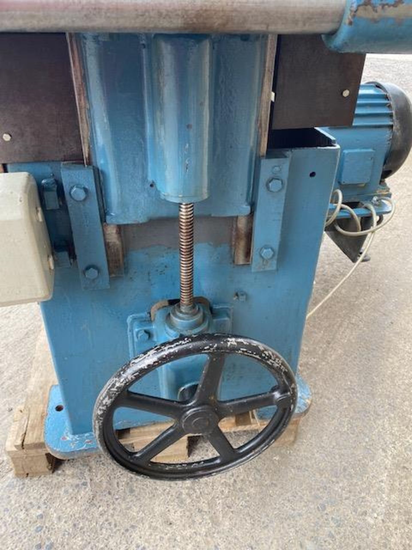 Wadkin SR Bid Rip Saw, with dc braking, 12 1/2 hp motor (vendors comments - bed raises up and down - Image 9 of 11