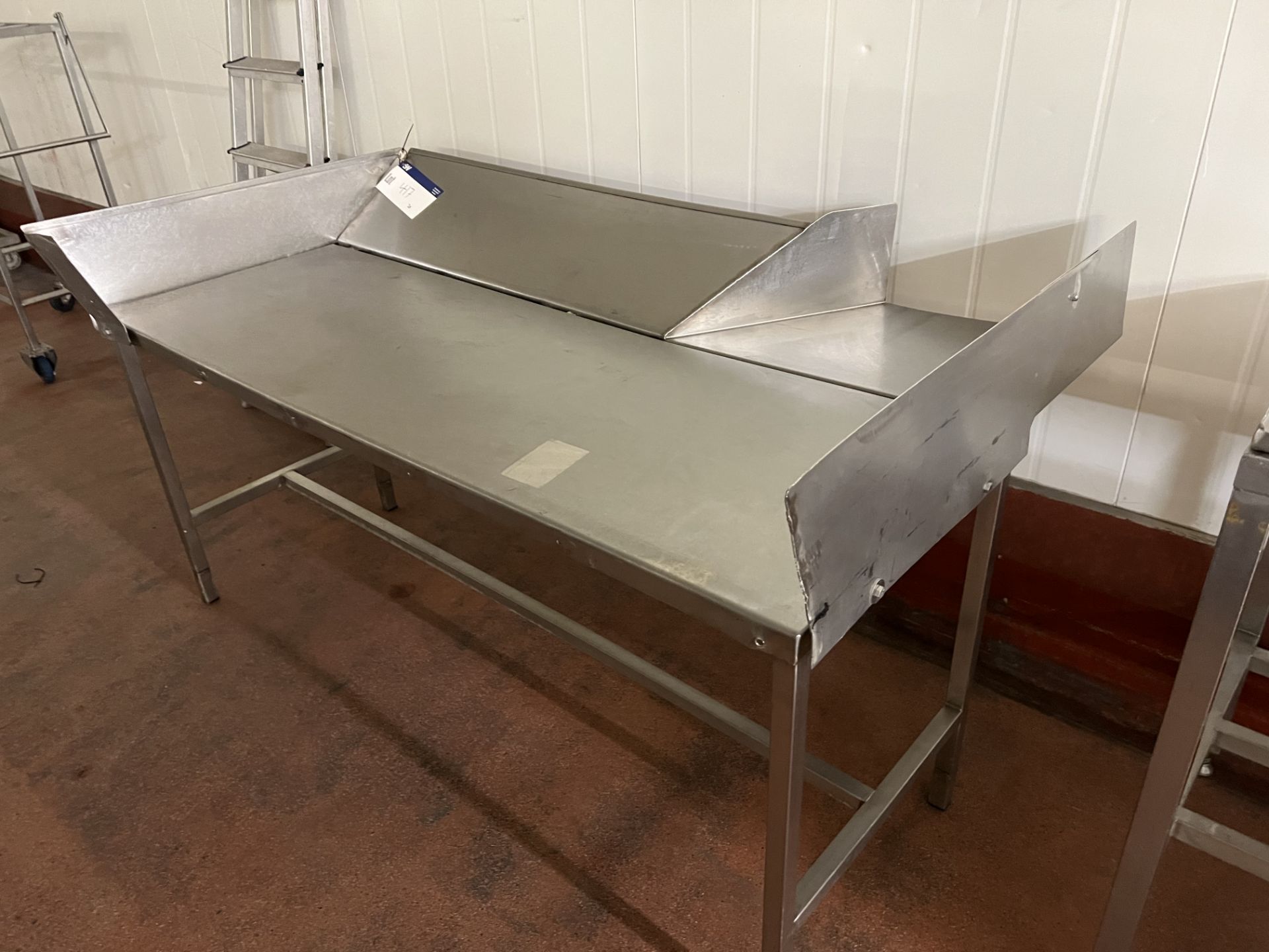 Sorting Table, with sides, approx. 1.7m x 1m x 0.9 - Image 2 of 3