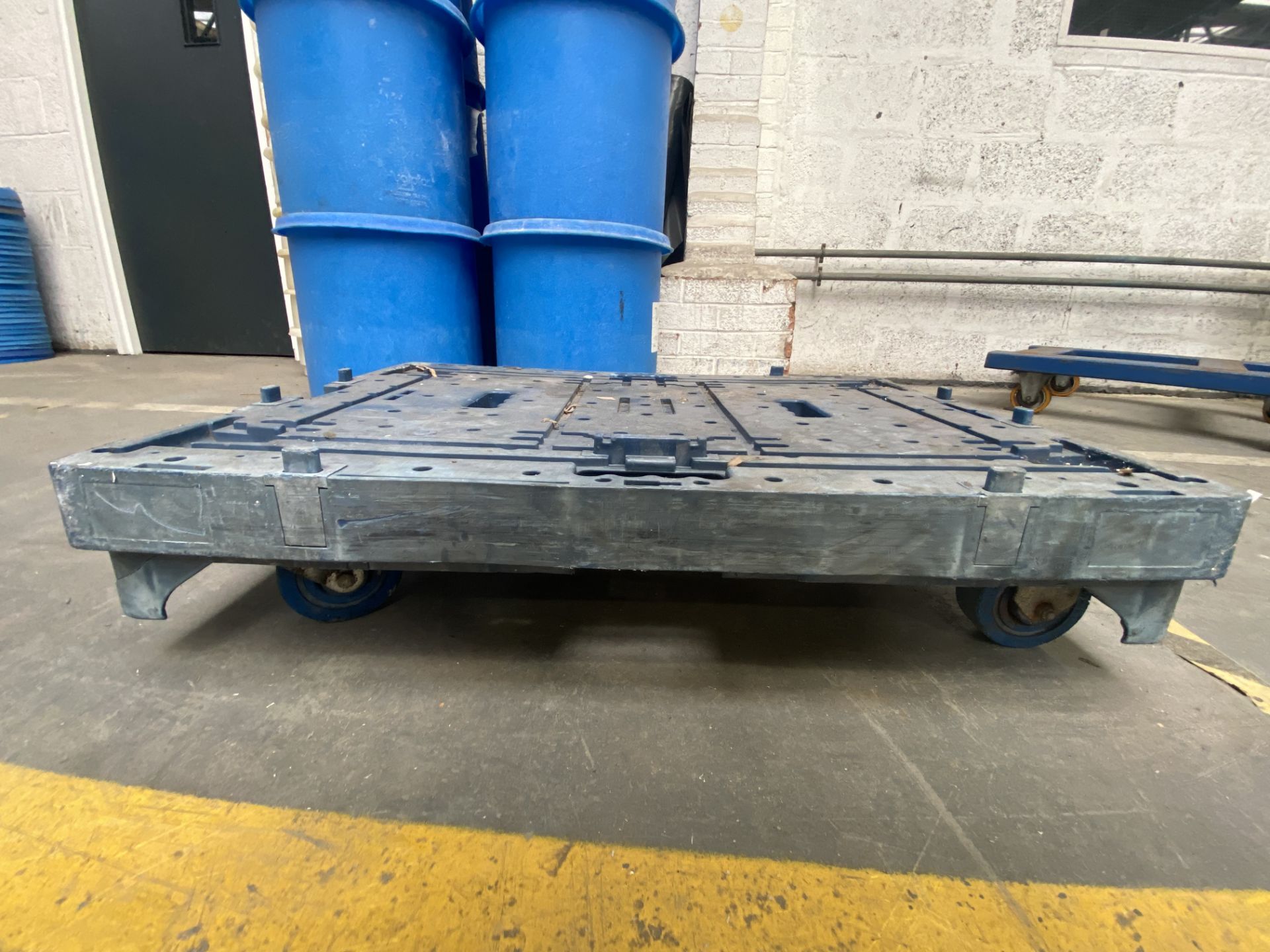 Small Flatbed Trolley - works, approx. 80cm x 60cm - Image 2 of 2