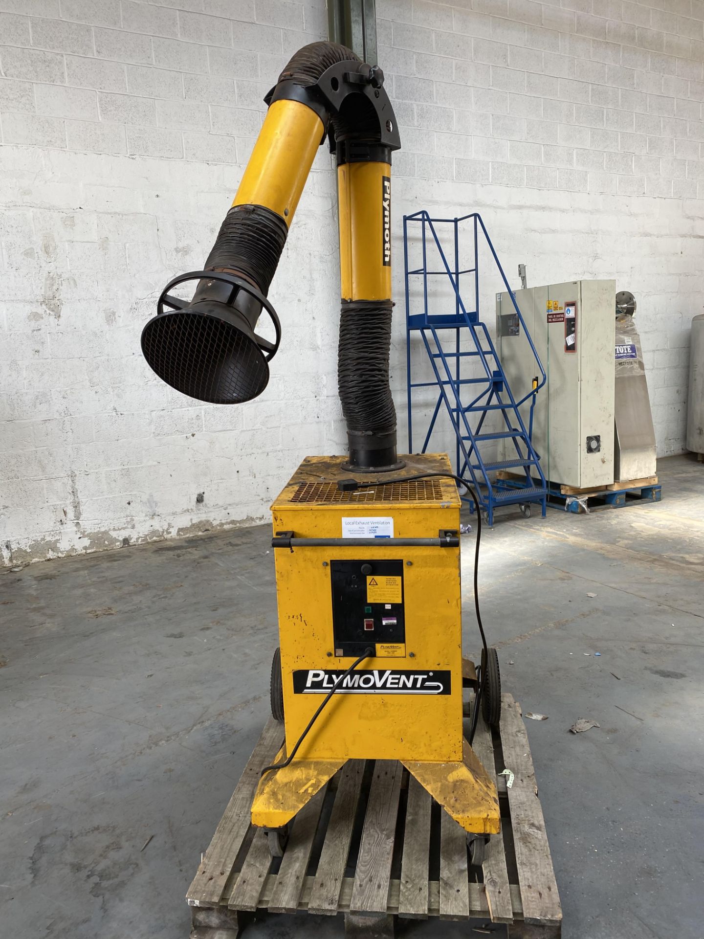 Plymouth EMK 1400 Fume Extractor, loading free of - Image 6 of 6