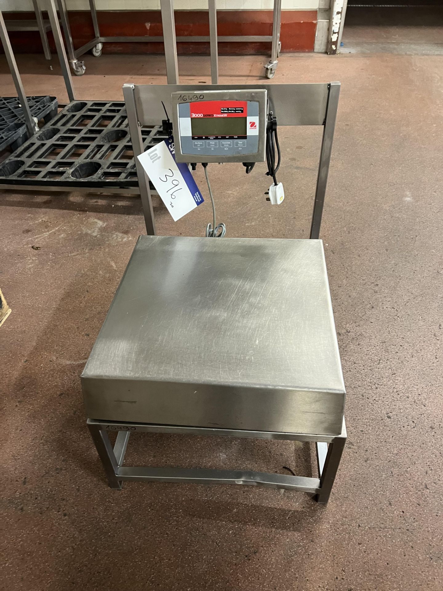 Ohaus Xtreme 3000 Series Platform Scale Platform,