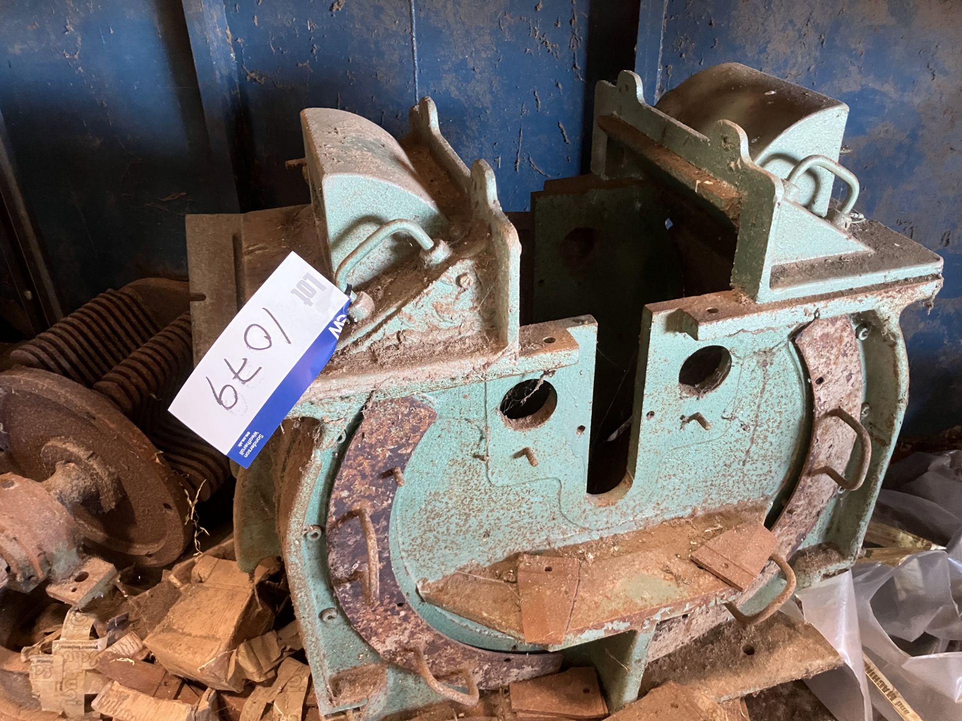 Christy X15 Hammer Mill Body, with screens and rot