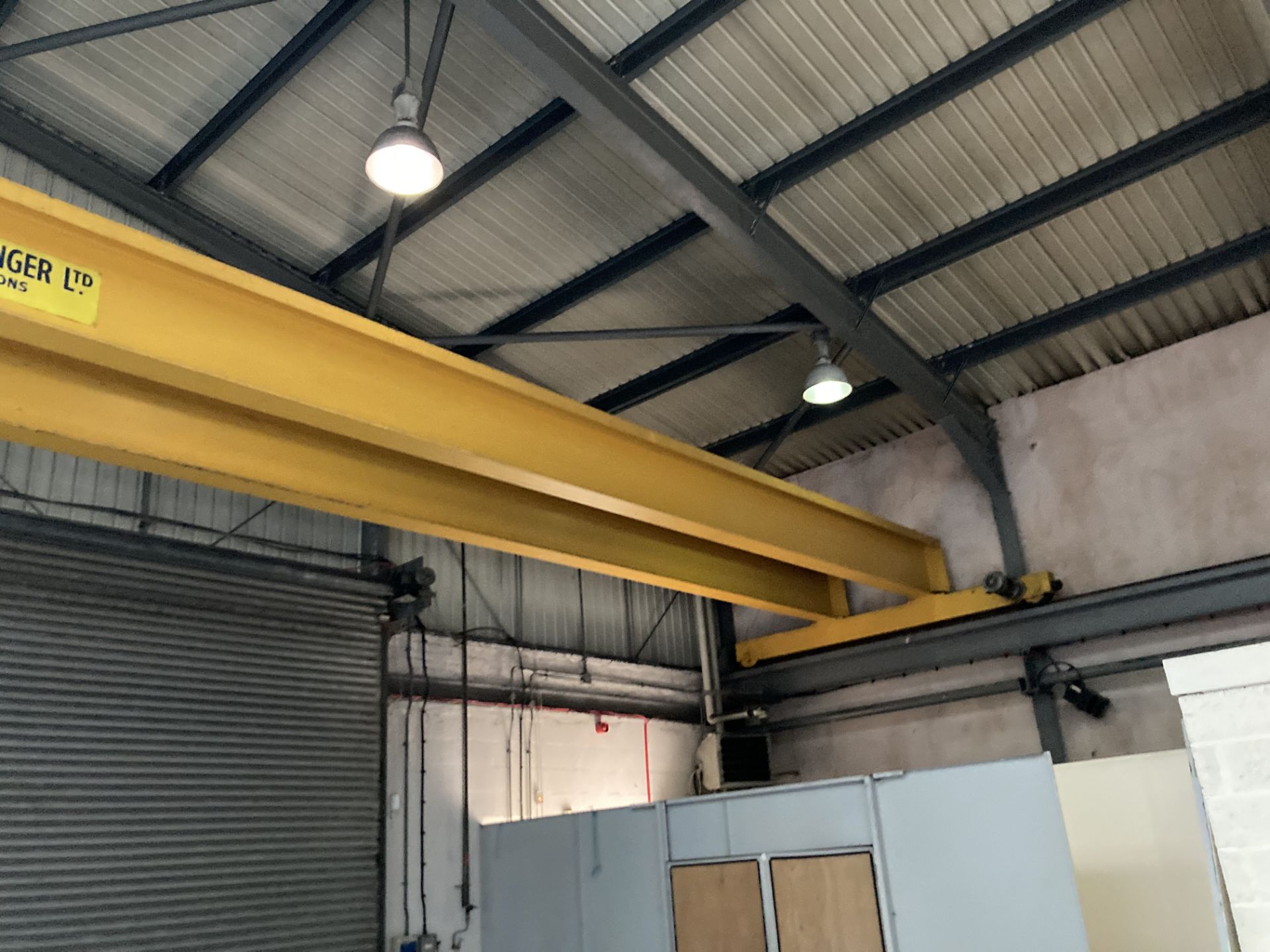 Fellows-Stringer 5 TON TWIN GIRDER OVERHEAD TRAVELLING CRANE, approx. width of crane – 19.11m x - Image 6 of 9