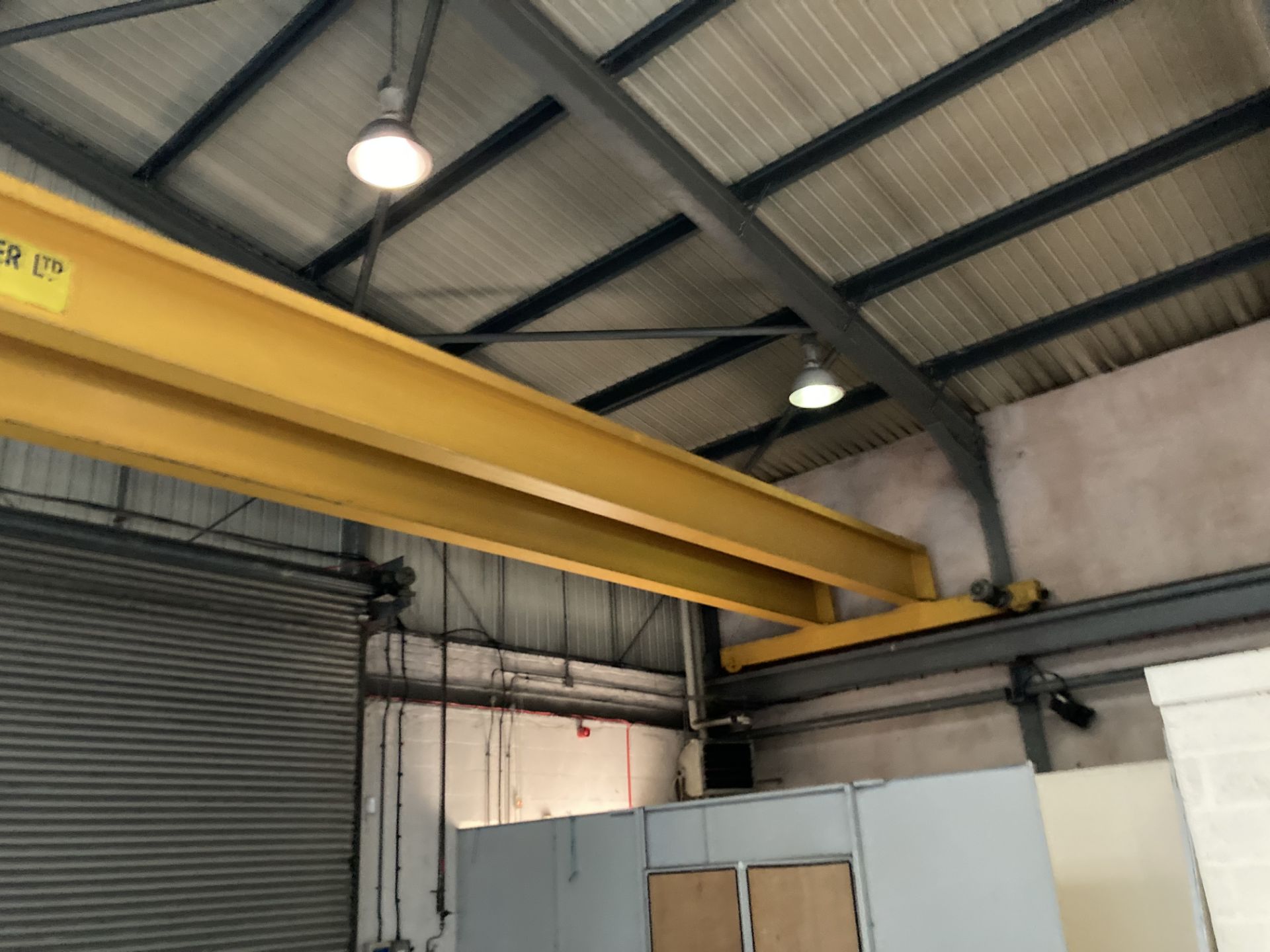Fellows-Stringer 5 TON TWIN GIRDER OVERHEAD TRAVELLING CRANE, approx. width of crane – 19.11m x - Image 5 of 9