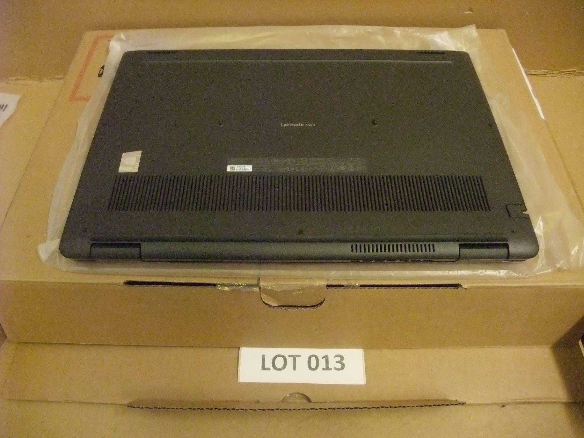 Dell Latitude 3520 Laptop (understood to be unused in box) - i7-1165G7, 8Gb RAM, 256Gb M2 drive, - Image 4 of 6