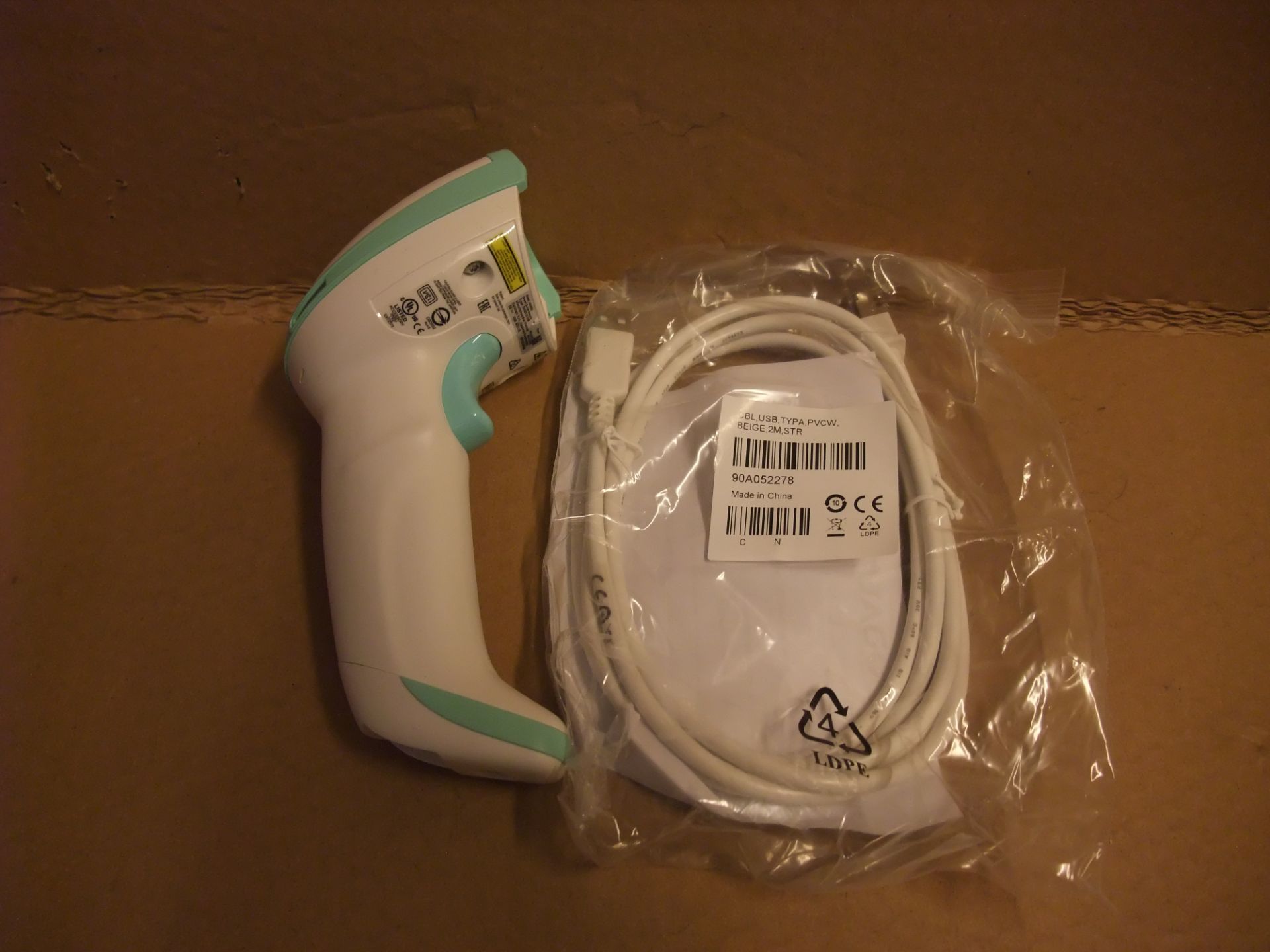 Two Datalogic Gryphon D4520 USB Barcode Scanner, 2D MPX, HC, 5V KIT (understood to be unused in - Bild 2 aus 4